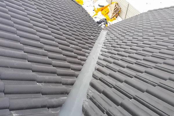 Finding Reliable Roof Replacement Contractors in Midlothian