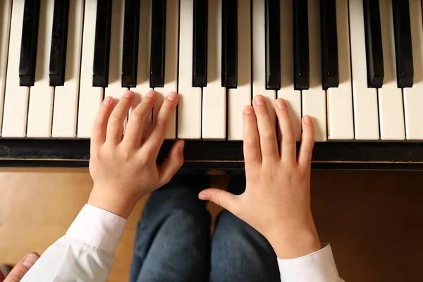 Why Home Piano Lessons Support Academic Development and Lifelong Learning