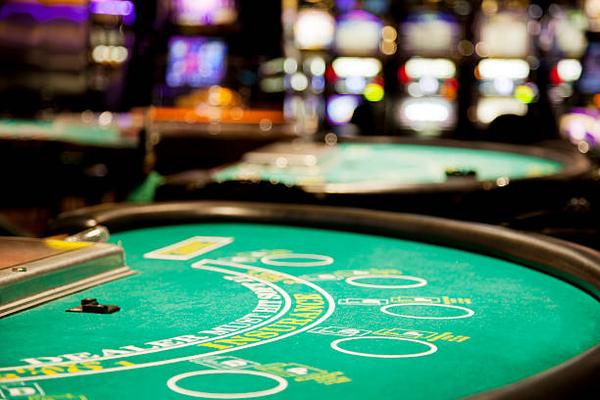 Comparing Themed Slots on best online casino sites Singapore Websites